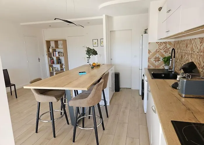 Lägenhet Hauteur D'antibes 3 Pieces Vue Et Montagne Calanques Antibes